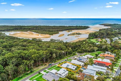 Property photo of 14 Habitat Drive Moonee Beach NSW 2450