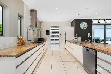 Property photo of 9 Toorak Place Castle Hill QLD 4810