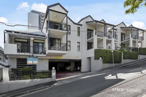 Property photo of 17/27 Birley Street Spring Hill QLD 4000