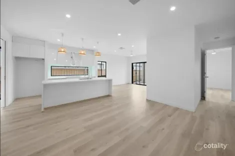 Property photo of 9 Numbat Drive Beveridge VIC 3753