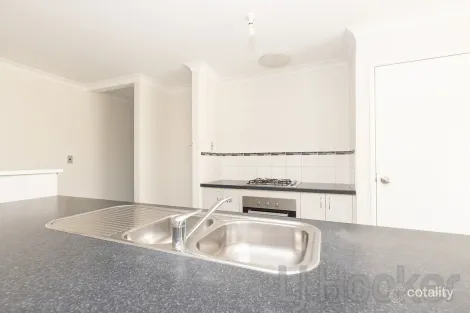 Property photo of 3 Carnaby Drive Dawesville WA 6211