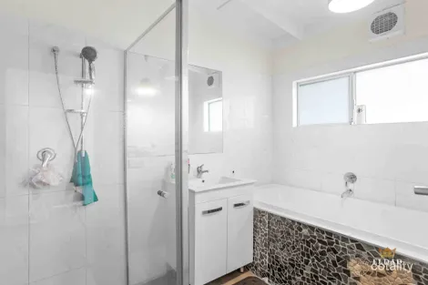 Property photo of 11 Surrey Road Bellbird Park QLD 4300