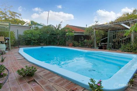 35 Bromley Rd, Hilton, WA 6163
