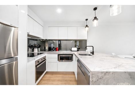 Property photo of 3035/2623-2633 Gold Coast Highway Broadbeach QLD 4218