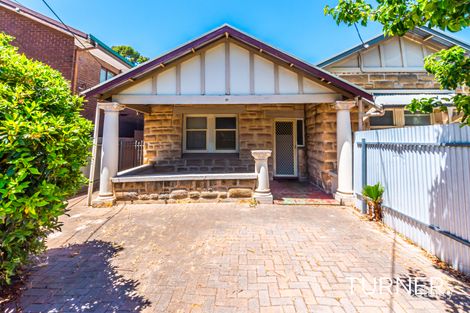 27 Farnham Rd, Keswick, SA 5035