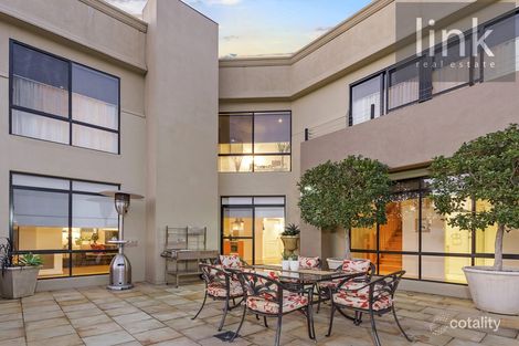 43 Klinberg Ct, West Albury, NSW 2640