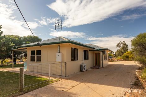 Property photo of 225 Alamein Avenue Loxton North SA 5333