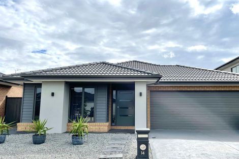 14 Maximova Ave, Kalkallo, VIC 3064