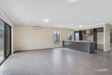 Property photo of 4 Yarraman Road Manor Lakes VIC 3024