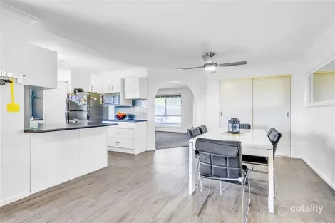 Property photo of 18 Cunningham Drive Boronia Heights QLD 4124