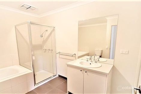 Property photo of 17 Persimmon Way Doreen VIC 3754