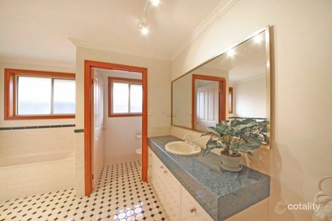 Property photo of 27 Montgomery Circuit Narellan Vale NSW 2567