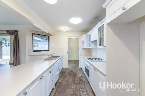 Property photo of 11 Isaac Court Pakenham VIC 3810