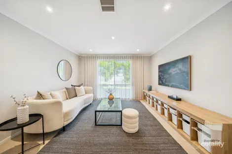 5 Dowie Pl, Caroline Springs, VIC 3023