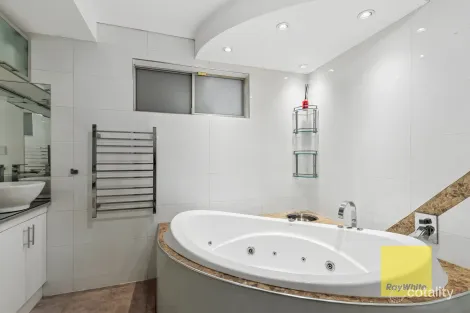 Property photo of 6 Talbot Road Swan View WA 6056