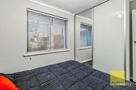 Property photo of 6 Talbot Road Swan View WA 6056