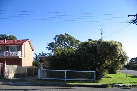 Property photo of 2 Griffiths Street Oak Flats NSW 2529
