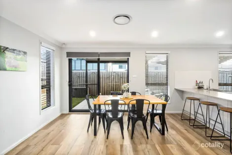 Property photo of 20 Bodalla Street Tullimbar NSW 2527