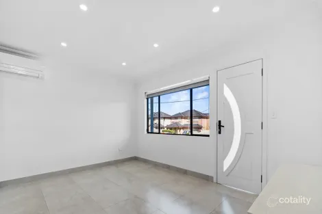 Property photo of 10 Kenny Avenue Casula NSW 2170