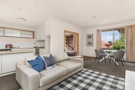 Property photo of 4/103-105 Bogong Avenue Glen Waverley VIC 3150