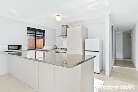 2/61 Baza Gdns, Maida Vale, WA 6057