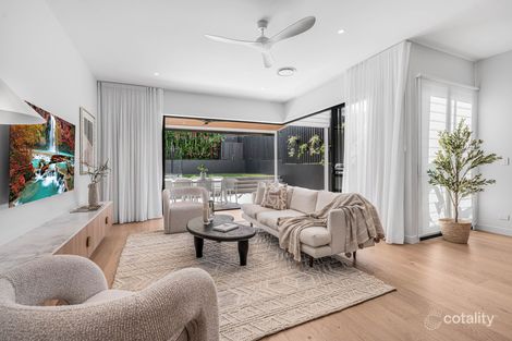 81 Long St, Camp Hill, QLD 4152