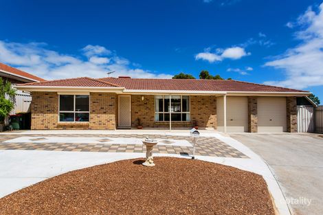 Property photo of 16 Berenwode Circuit Morphett Vale SA 5162