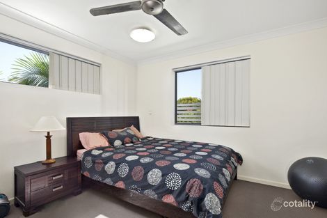 Property photo of 4/7 Phillip Street Labrador QLD 4215