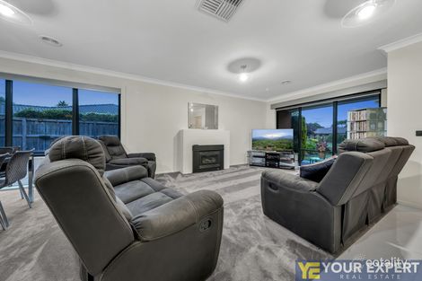 Property photo of 32 County Drive Berwick VIC 3806