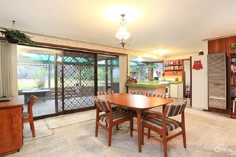 Property photo of 17 Sunnymeade Drive Aberfoyle Park SA 5159