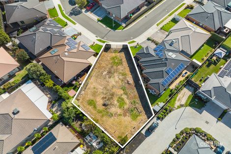 Property photo of 27 Sandstone Circuit Carrum Downs VIC 3201