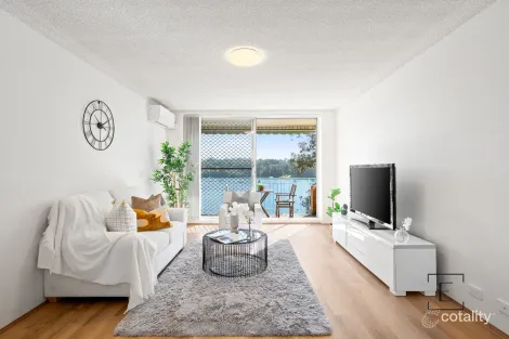 Property photo of 7/13 Bortfield Drive Chiswick NSW 2046