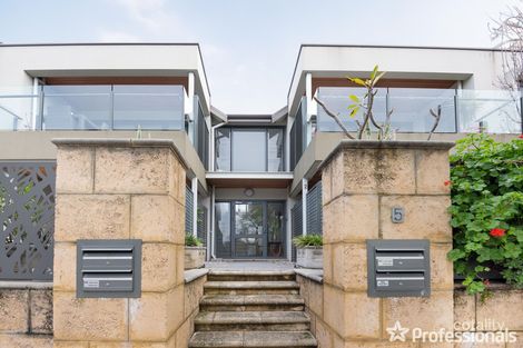 Property photo of 16/5 Kalamunda Road Kalamunda WA 6076