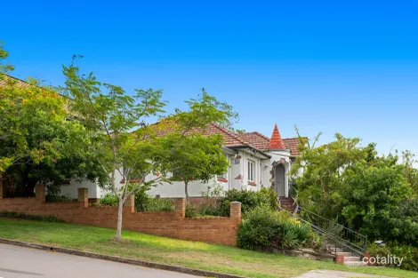 79 Erica St, Cannon Hill, QLD 4170