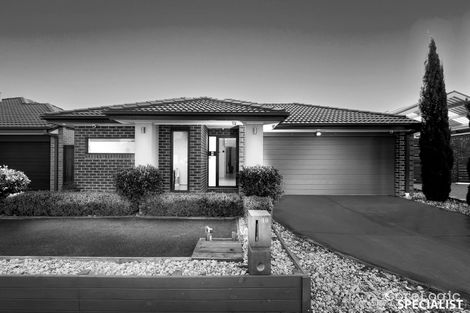 Property photo of 48 Attunga Grove Werribee VIC 3030