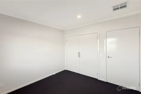 Property photo of 16 Ivanhoe Road Wallan VIC 3756