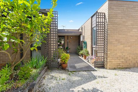 Property photo of 4/125 Mount Eliza Way Mount Eliza VIC 3930