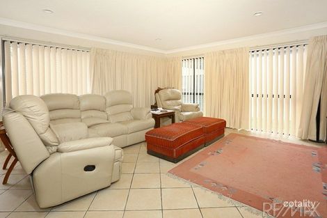 Property photo of 23 Blackwattle Circuit Arundel QLD 4214