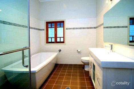 Property photo of 34 Macrossan Avenue Norman Park QLD 4170