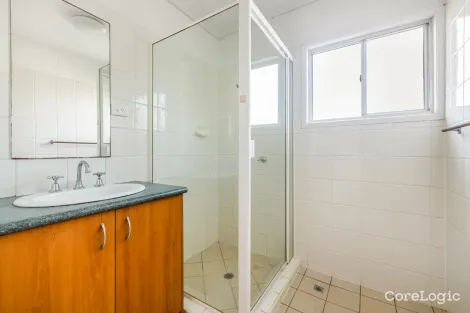 Property photo of 109 Prince Edward Parade Scarborough QLD 4020