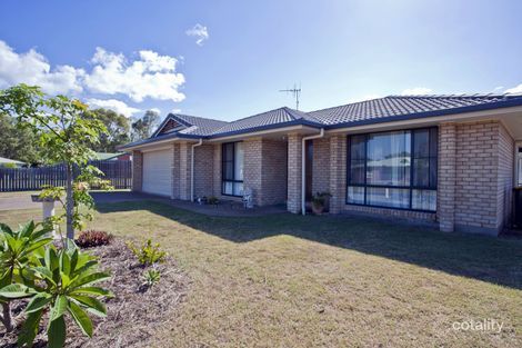 2 Alexander Dr, Moore Park Beach, QLD 4670