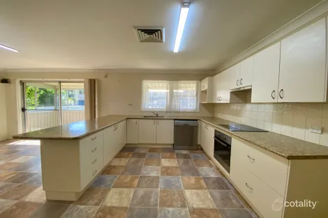 Property photo of 33 Elia Avenue Nowra NSW 2541