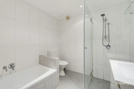 Property photo of 4/9 Fairway Close Manly Vale NSW 2093