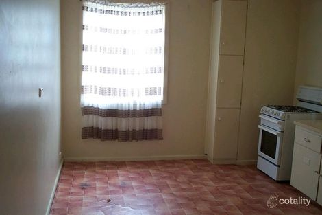 Property photo of 2 Howard Street Soldiers Hill VIC 3350