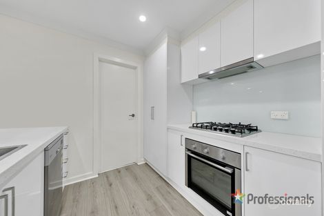 Property photo of 2/27 Hanson Road Craigieburn VIC 3064