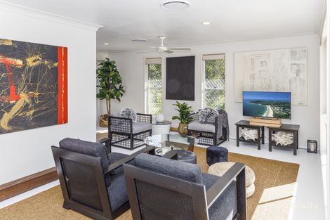 Property photo of 2 Applegum Street Noosaville QLD 4566