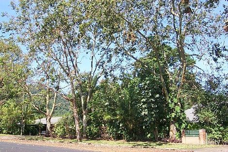 Property photo of 4/51-59 Heavey Crescent Whitfield QLD 4870