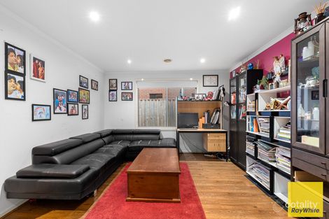 Property photo of 2 Taronga Road Truganina VIC 3029