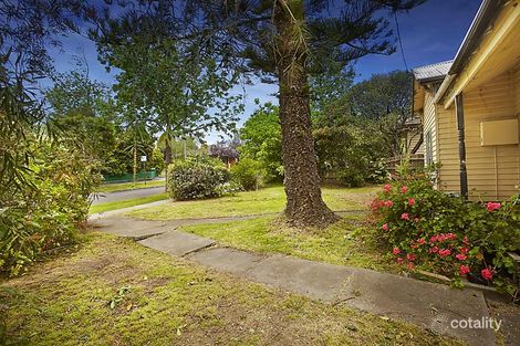 Property photo of 21 Montpellier Road Burwood VIC 3125