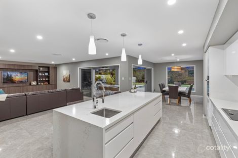 Property photo of 35 The Peninsula Helensvale QLD 4212